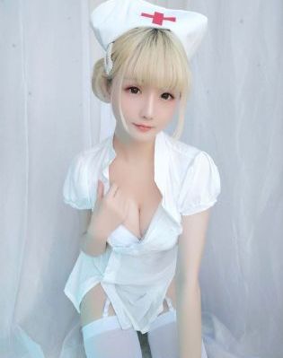傻王夺嫡开局就藩西凉